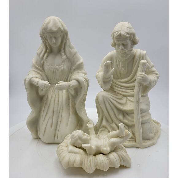 VINTAGE Bisque Holy Family White Ceramic Porcelain Nativity Joseph Mary Jesus - Picture 1 of 16